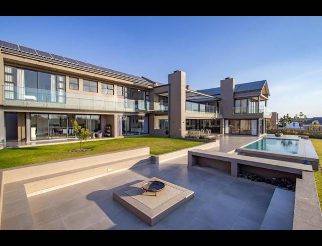 5 BEDROOM HOUSE FOR SALE IN BLUE HILLS EQUESTRIAN ESTATE